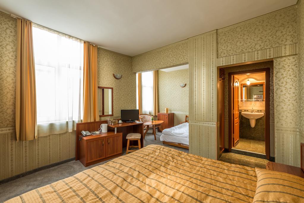 Family Hotel Chiplakoff Burgas Extérieur photo
